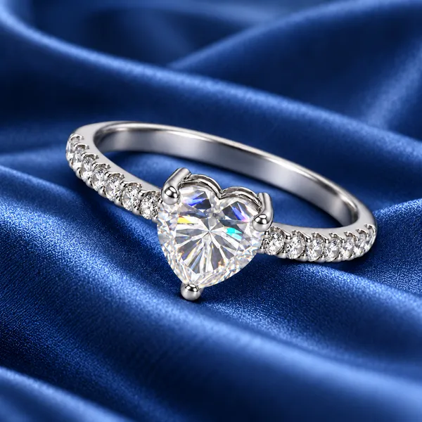 MAK_LUXE_925_Sterling_Silver_Heart_Solitaire_Ring_for_Women