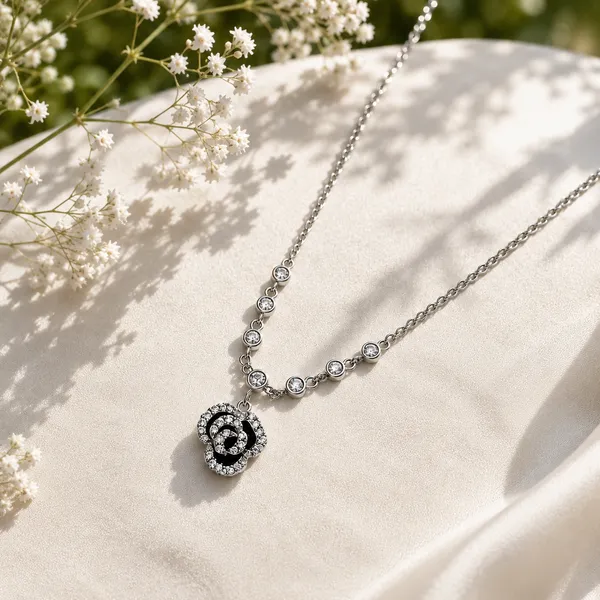Mak_Luxe_925_Sterling_Silver_Pendant