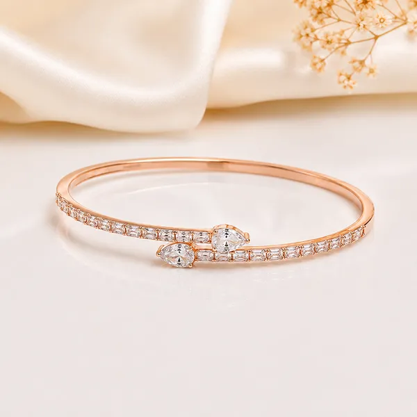 Mak_Luxe_925_Sterling_Silver_Rose_Gold_Plated_Crystal_Studded_Designer_Bangle_for_Women