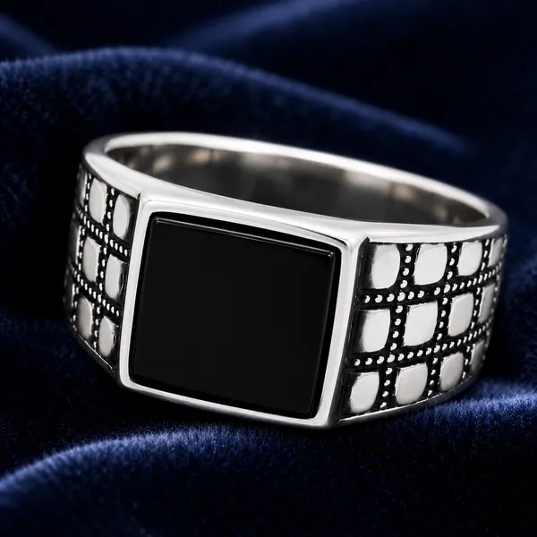 Mak_Luxe_925_Streling_Silver_Midnight_Onyx_Grid_Men’s_Statement_Ring