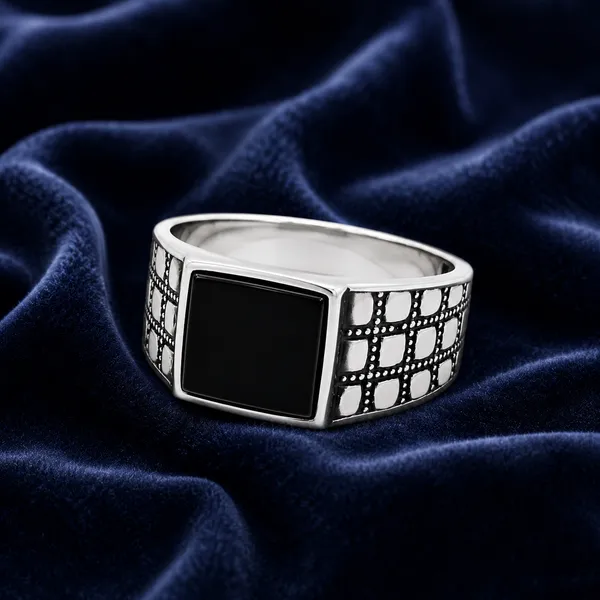 Mak_Luxe_925_Streling_Silver_Midnight_Onyx_Grid_Men’s_Statement_Ring