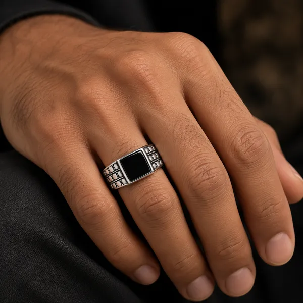 Mak_Luxe_925_Streling_Silver_Midnight_Onyx_Grid_Men’s_Statement_Ring