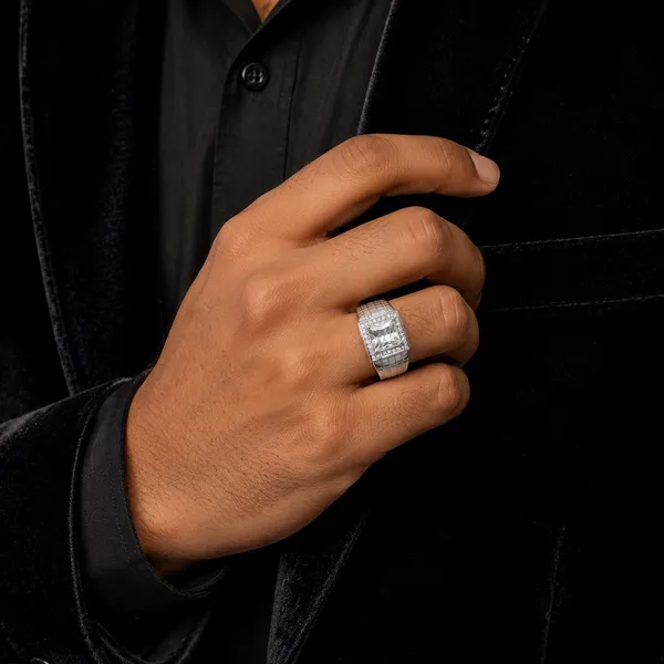 Mak_Luxe_925_Streling_Silver_Imperial_Radiance_Emerald-Cut_Men’s_Diamond_Ring