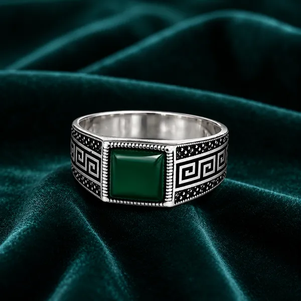Mak_Luxe_925_Streling_Silver_Royal_Emerald_Greek_Key_Men’s_Statement_Ring