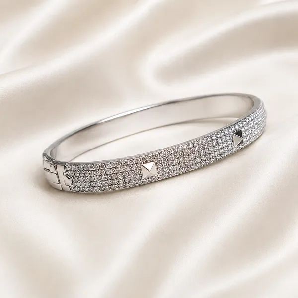 Mak_Luxe_925_Sterling_Silver_Crystal_Studded_Designer_Bangle_|_Elegant_Bracelet
