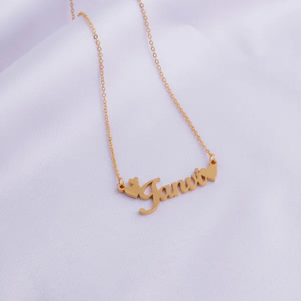 Charming_Necklace_With_Beautiful_Hearts