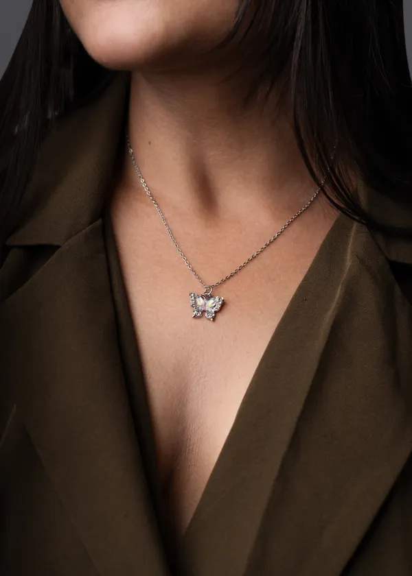 Ethereal_Butterfly_Crystal_Pendant_Necklace