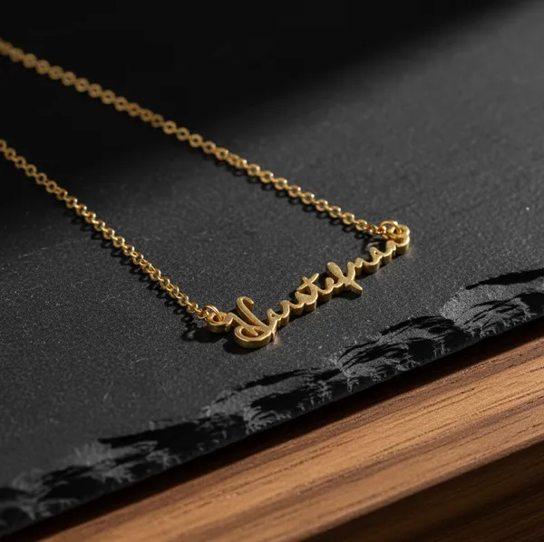 Classic_Vogue_Name_Pendant_Necklace