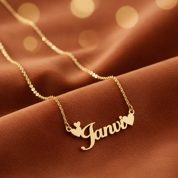 Charming_Necklace_With_Beautiful_Hearts
