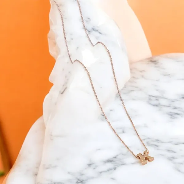 Personalized_Initial_Necklace.