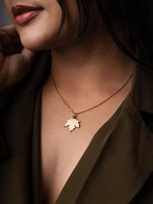 Sylva_Gold_Leaf_Pendant