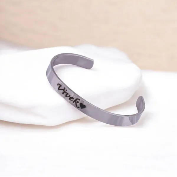 Silver_Tone_Cuff_Bracelet_For_Women