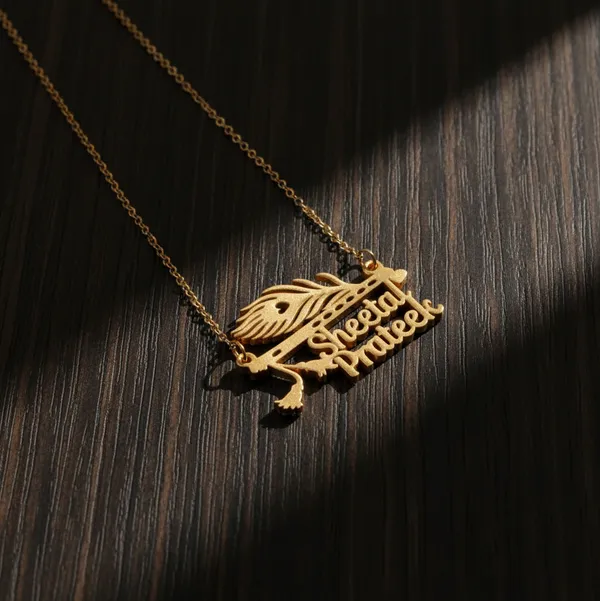 Luminous_Customized_Name_Pendant_Necklace_With_Feather