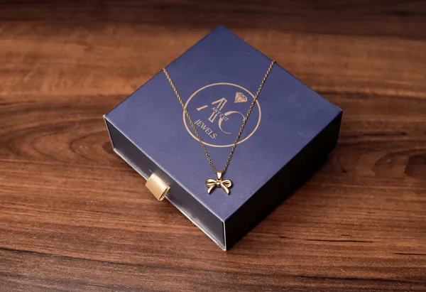 Classic_Bow_Charm_Necklace