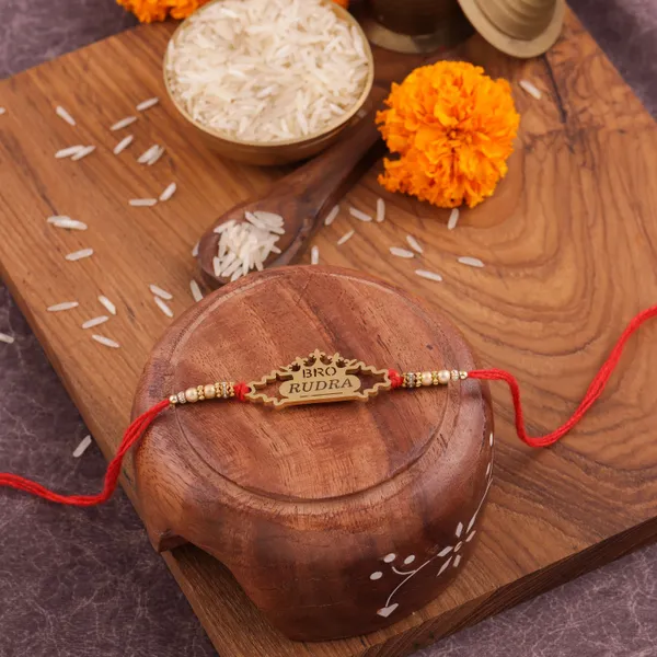 Elegant_Red_Thread_Rakhi