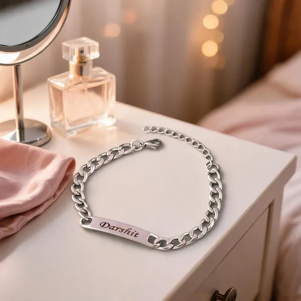 Silver_Tone_Chain_Nameplate_Bracelet