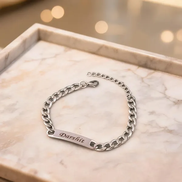 Silver_Tone_Chain_Nameplate_Bracelet