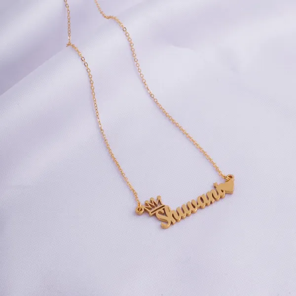 Cursive_Name_Necklace_With_Heart_And_Crown
