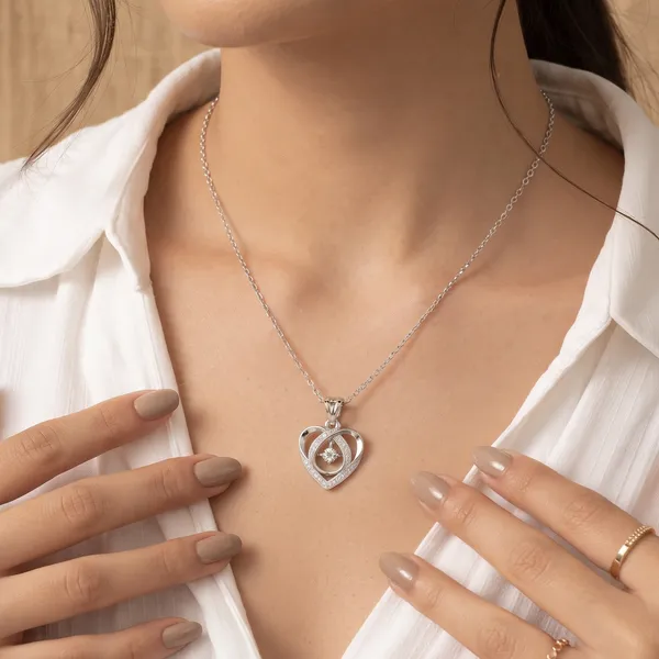 Interlocking_Heart_Crystal_Pendant_Necklace_For_Women