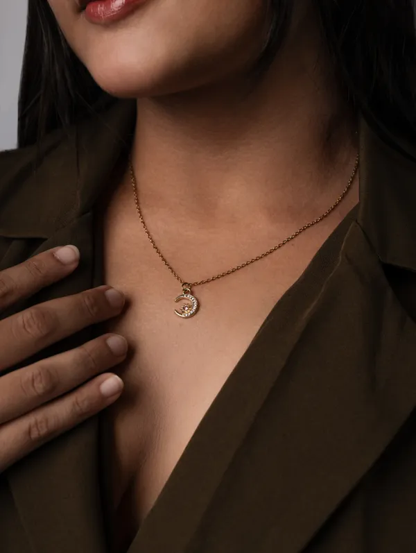 Lunaria_Crescent_Pendant_Necklace
