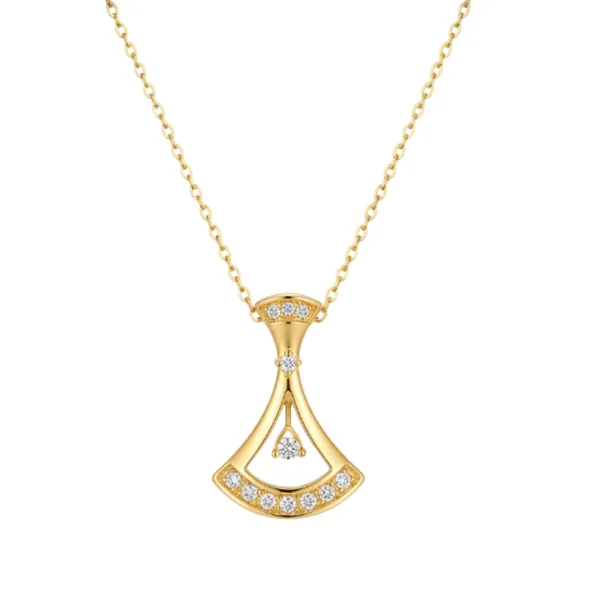 Elegant_Fan_Crystal_Pendant_Necklace_For_Women