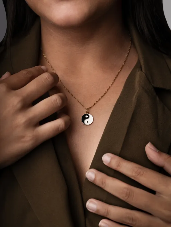 Aquilibra_Yin_Yang_Pendant_Necklace