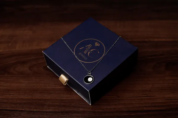 Black_Enamel_Eight_Pendant_Necklace