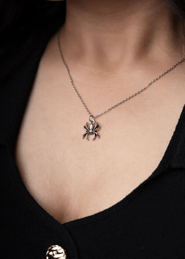 Midnight_Web_Spider_Pendant_Necklace