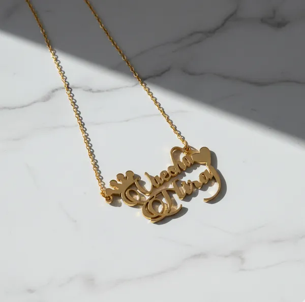 Customised_Name_Pendant_Necklace_With_Heart_And_Crown