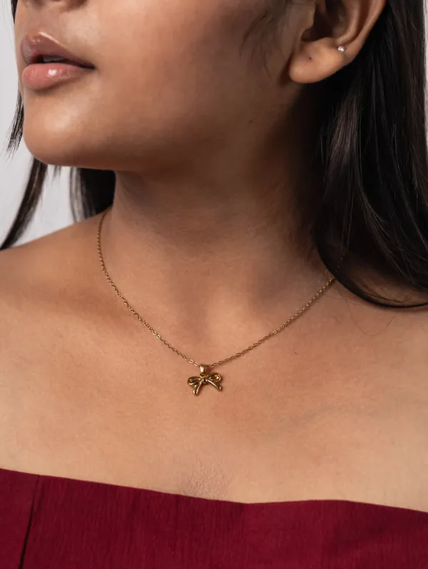 Classic_Bow_Charm_Necklace