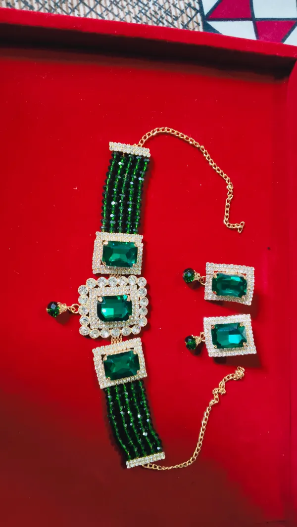 Green_Alloy_Beaded_Bracelet_And_Earrings_Set_For_Women