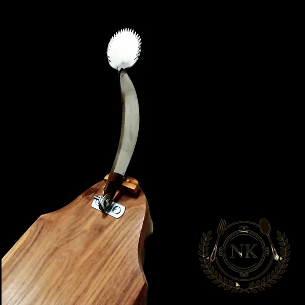 Wood_Traditional_Manual_Coconut_Scraper