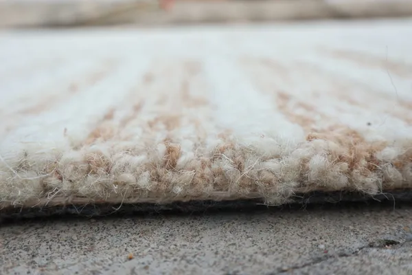 Woven_Textured_Geometric_Pattern_Area_Rug