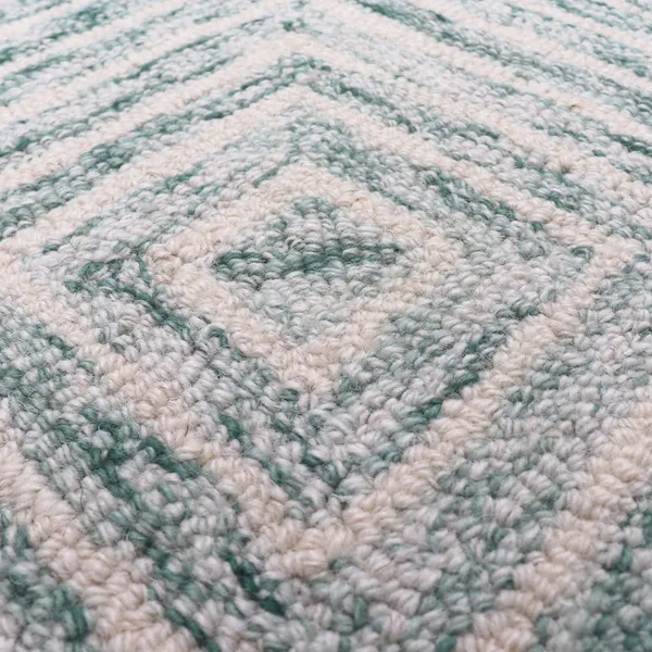 Mint_Cream_Tufted_Abstract_Pattern_Area_Rug