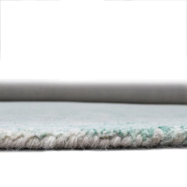 Mint_Cream_Tufted_Abstract_Pattern_Area_Rug