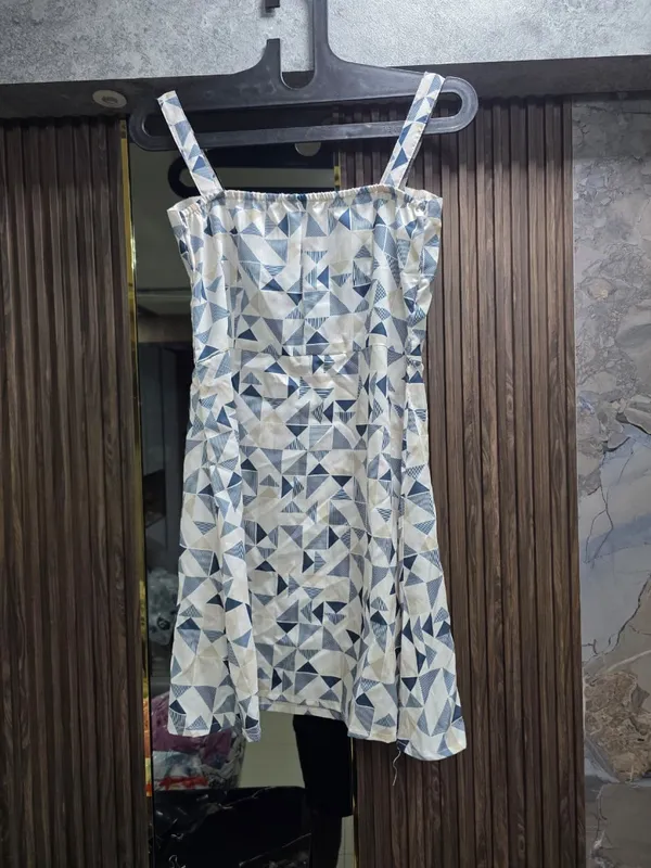 White_Geometric_Print_Sleeveless_Dress_for_Women