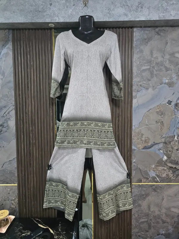 Grey_Printed_Straight_Kurta_Set_for_Women