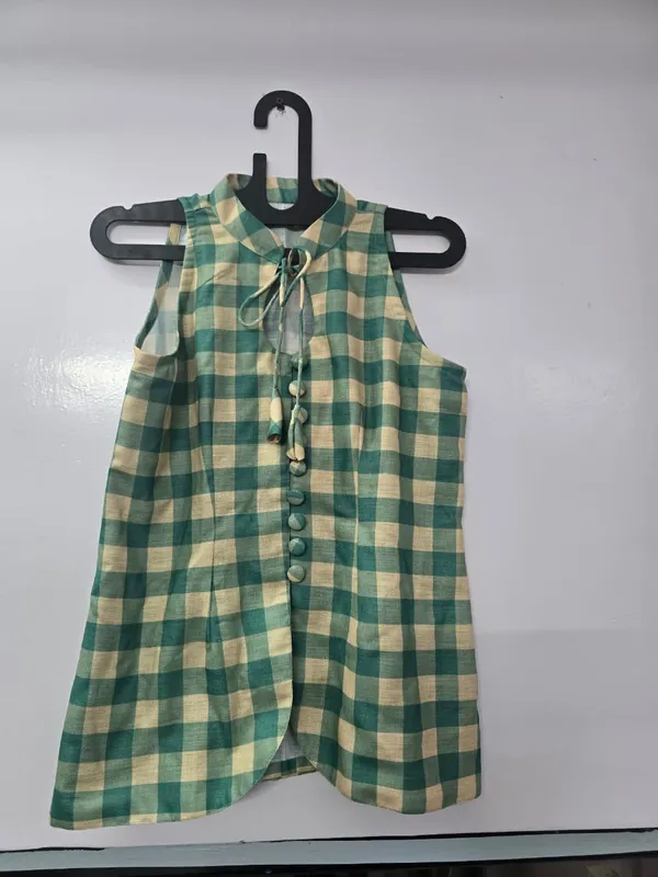 Green_Checkered_Sleeveless_Waistcoat_for_Boys