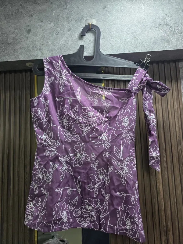 Purple_Floral_Print_Sleeveless_Top_for_Women