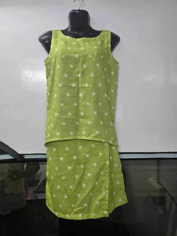 Green_Woven_Sleeveless_Kurti_Dress_for_Women