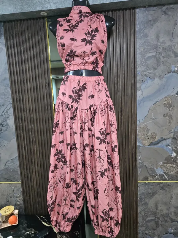 Pink_Floral_Print_Crop_Top_And_Harem_Pants_Set_for_Women