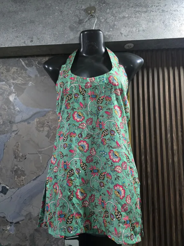 Green_Floral_Print_Halter_Neck_Top_for_Women