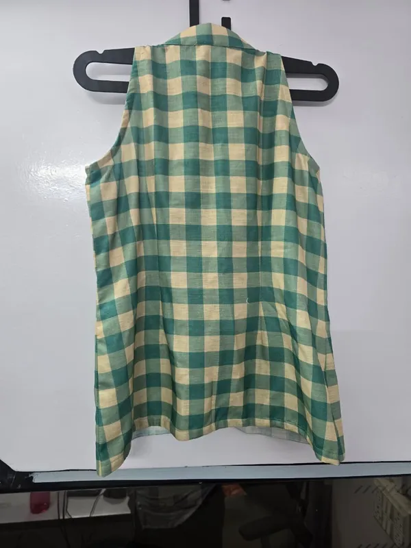 Green_Checkered_Sleeveless_Waistcoat_for_Boys