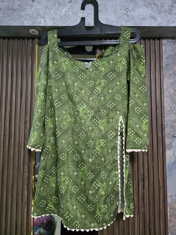 Green_Printed_Sleeveless_Dress_for_Women