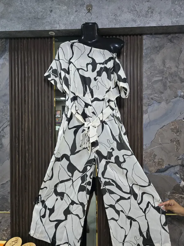Black_And_White_Printed_Wide_Leg_Jumpsuit_for_Women