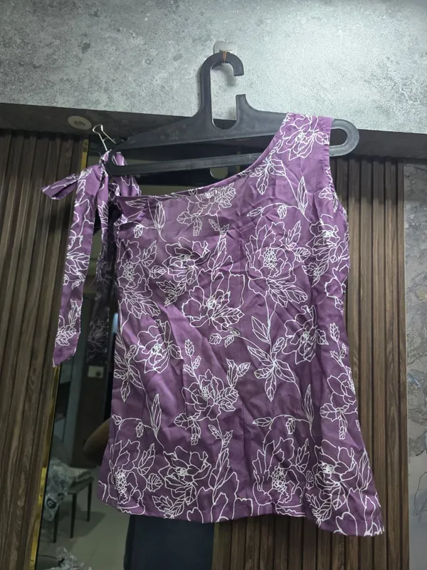 Purple_Floral_Print_Sleeveless_Top_for_Women