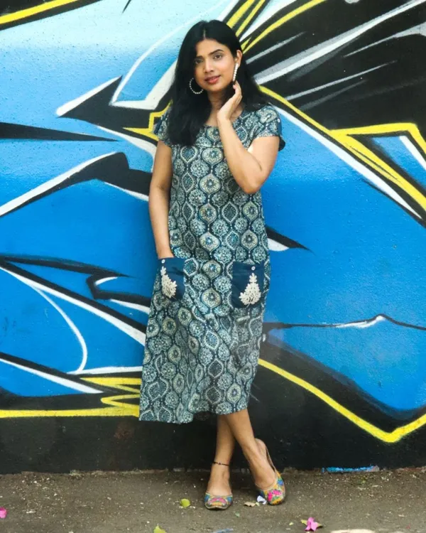 Blue_Ethnic_Motifs_Midi_Dress_with_Embroidered_Patch_Pockets_&_Shoulder_Tabs