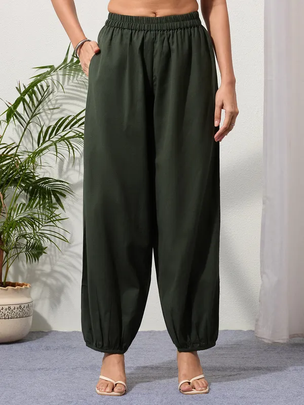 Green_Cotton_Linen_Piping_Hem_Palazzo_with_Pocket