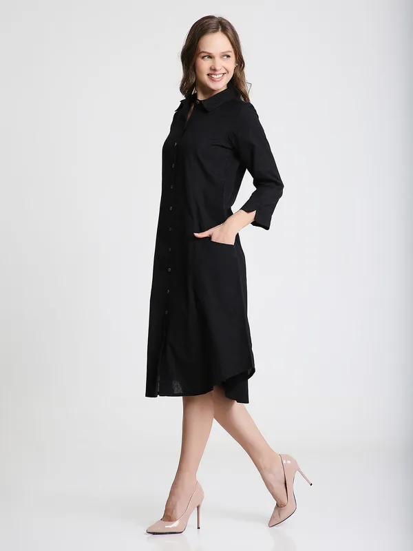 Black_Solid_Midi_Shirt_Dress_with_pockets