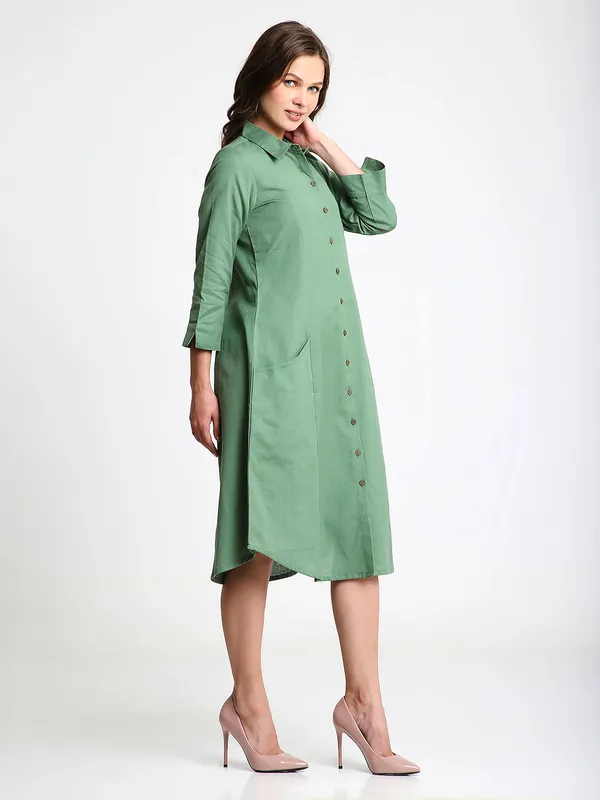 Green_Solid_Midi_Shirt_Dress_with_Pockets